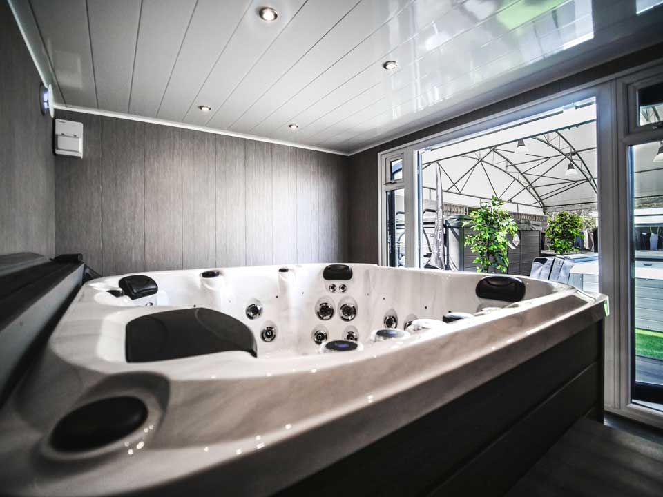 showroom for hot tub rooms